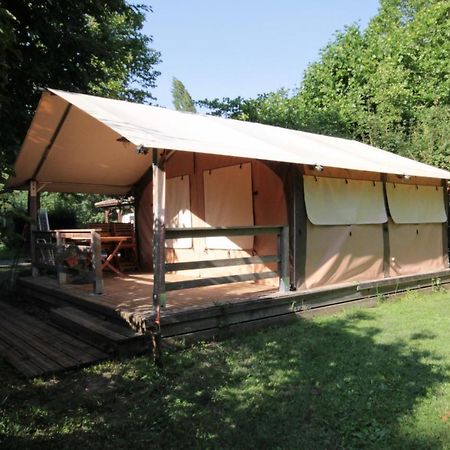 Camping L'Ilot Du Chail Sansais 외부 사진
