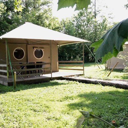 Camping L'Ilot Du Chail Sansais 외부 사진