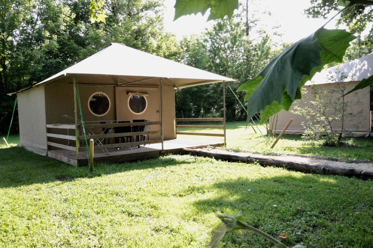 Camping L'Ilot Du Chail Sansais 외부 사진