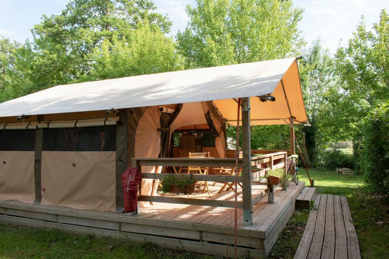Camping L'Ilot Du Chail Sansais 외부 사진