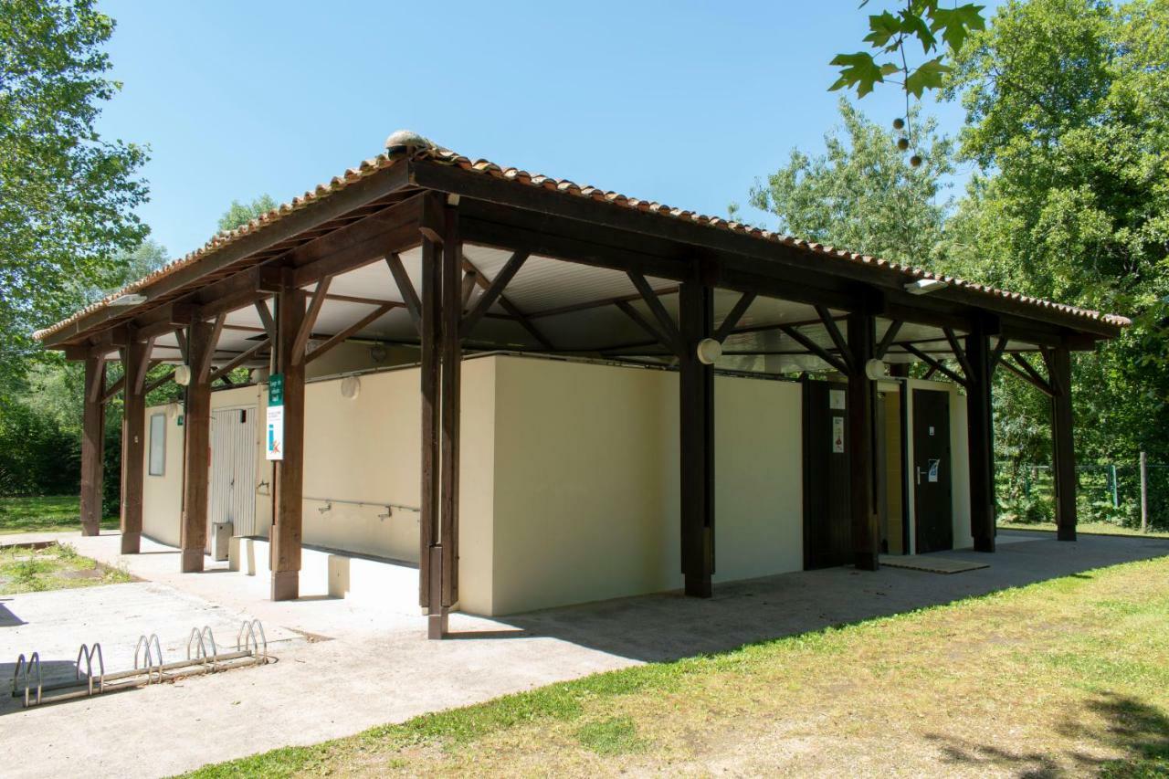 Camping L'Ilot Du Chail Sansais 외부 사진
