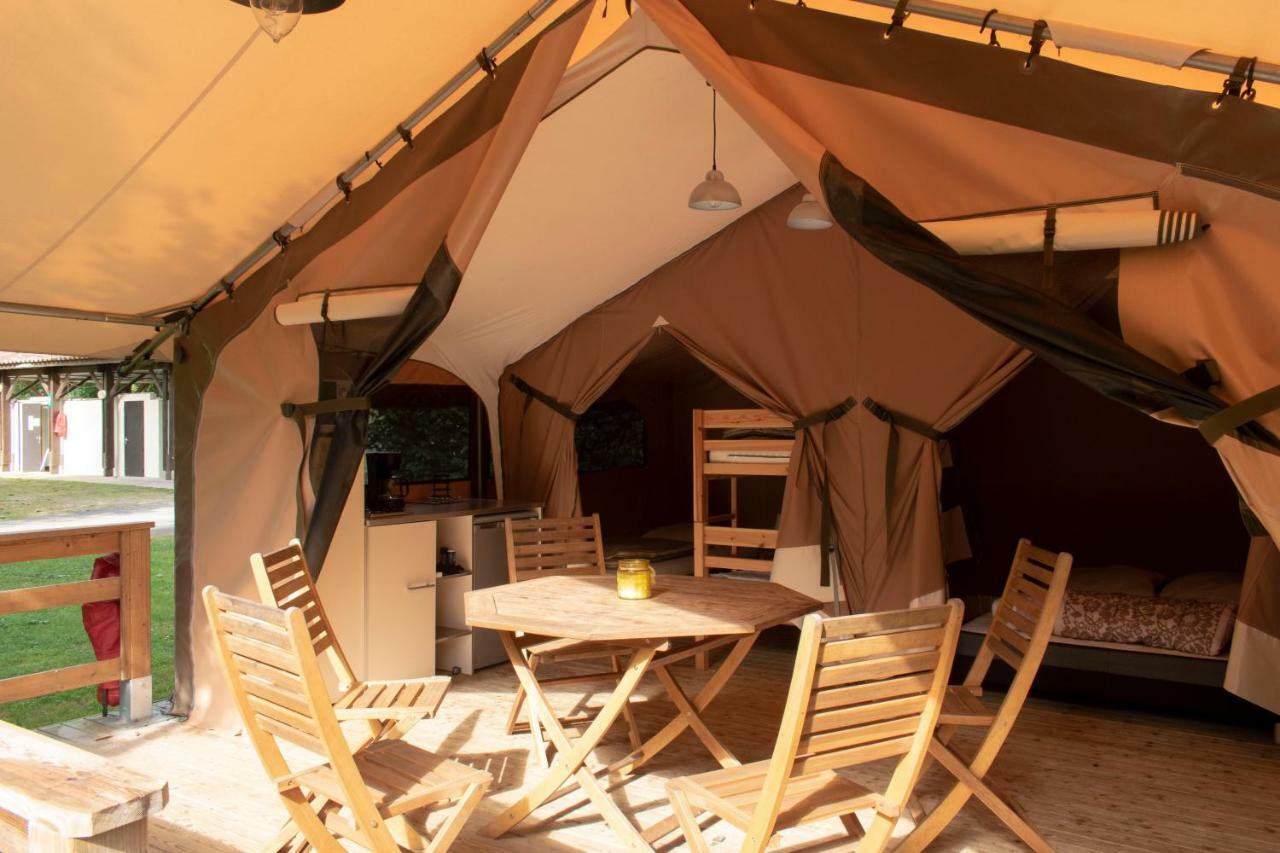 Camping L'Ilot Du Chail Sansais 외부 사진