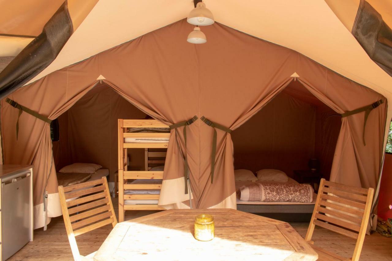 Camping L'Ilot Du Chail Sansais 외부 사진