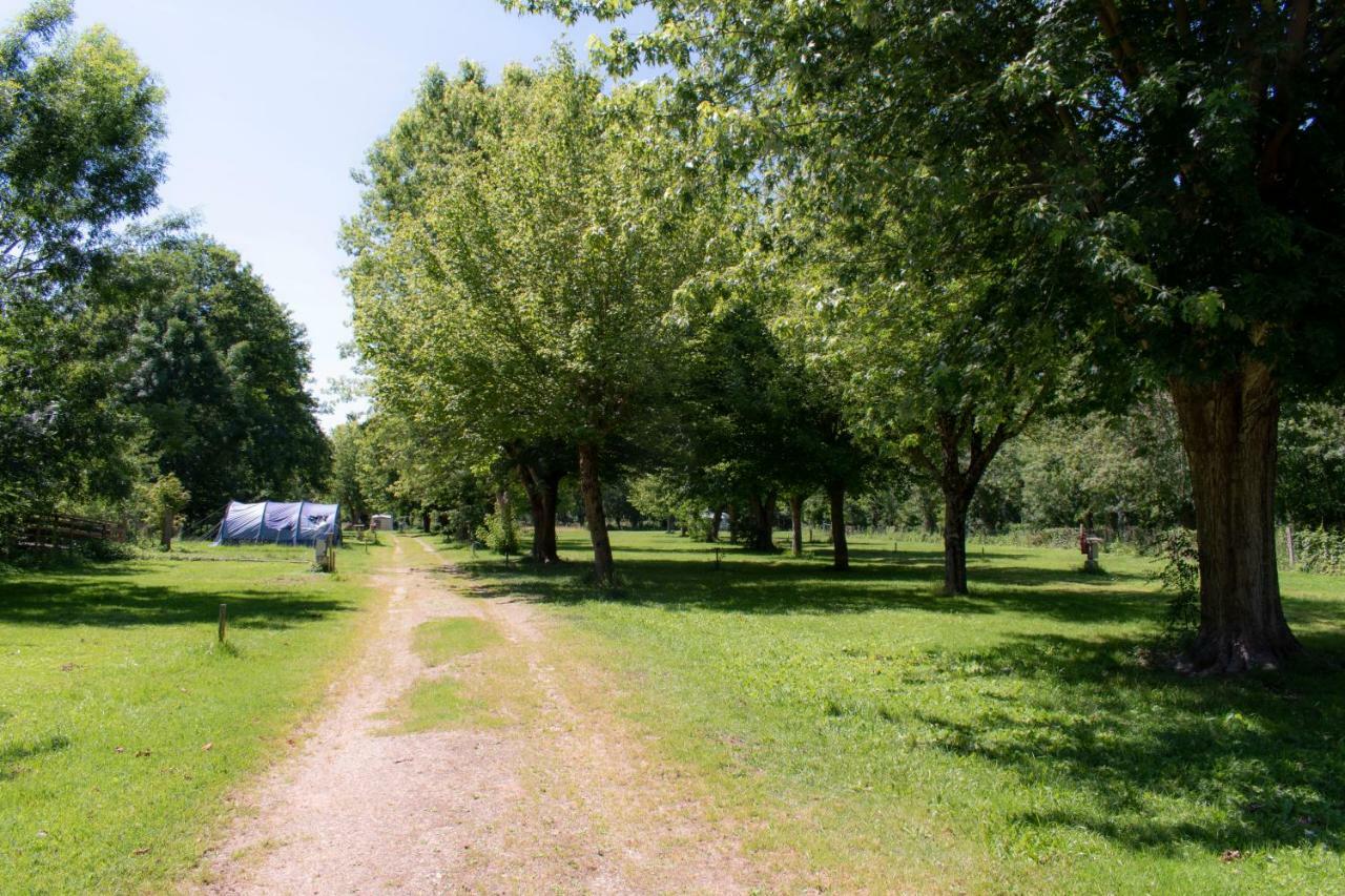 Camping L'Ilot Du Chail Sansais 외부 사진